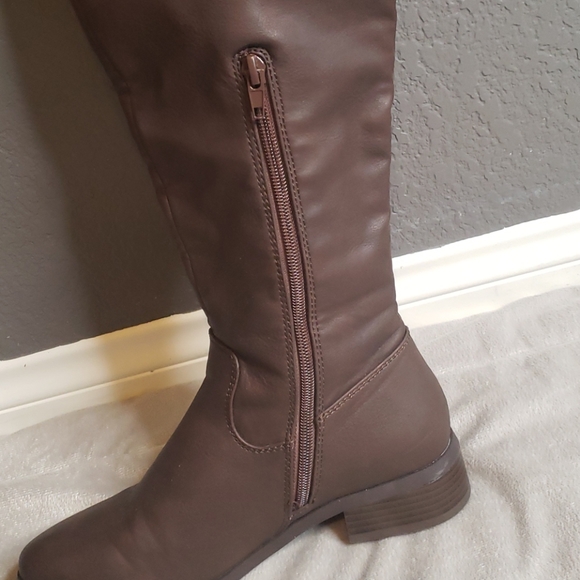 🔴SOLD🔴ver the knee brown boots - Picture 3 of 3